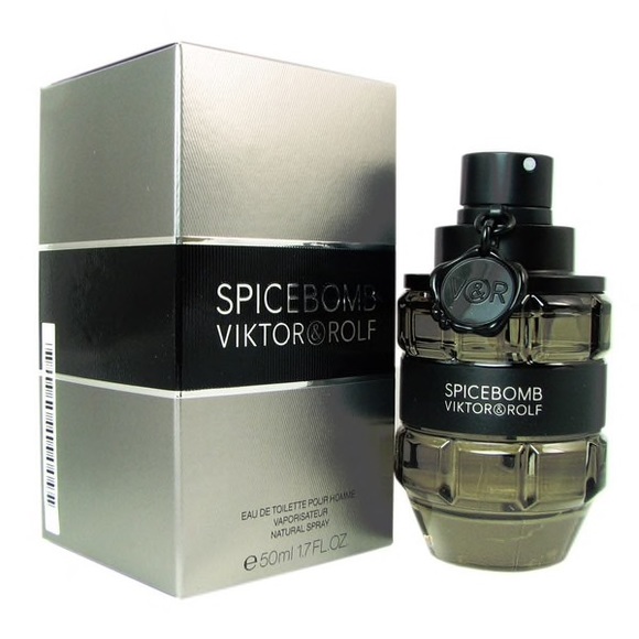 Victor & Rolf Other - 🆕 VIKTOR & ROLF Spice Bomb, 3 Ounce